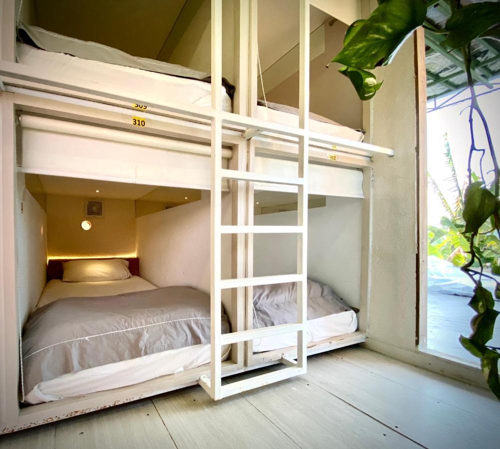 The Hide Hostel At Canggu (Adults Only) Exterior photo
